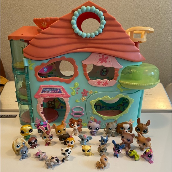 Biggest Littlest Pet Shop House LPS 2005 (27 LPS)
